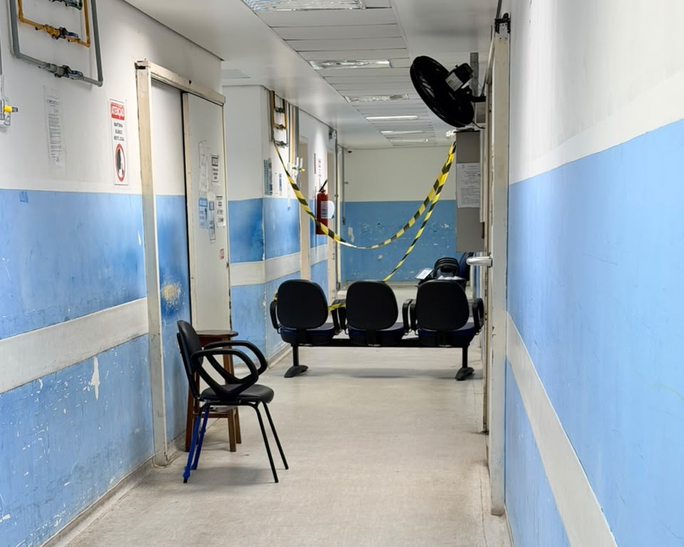 Bombeiros isolam área no Hospital Regional de São Paulo do Potengi após atendimento a paciente intoxicado