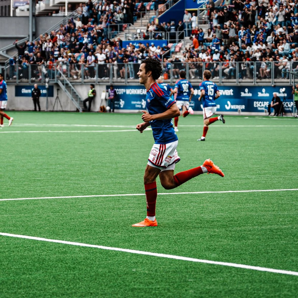 Novo Haaland? Jovem de 15 anos supera marca do astro na Noruega