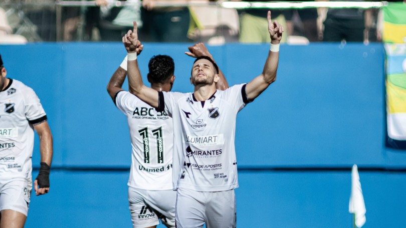 Vitória em Manaus deixa o ABC a um empate do retorno à Série C