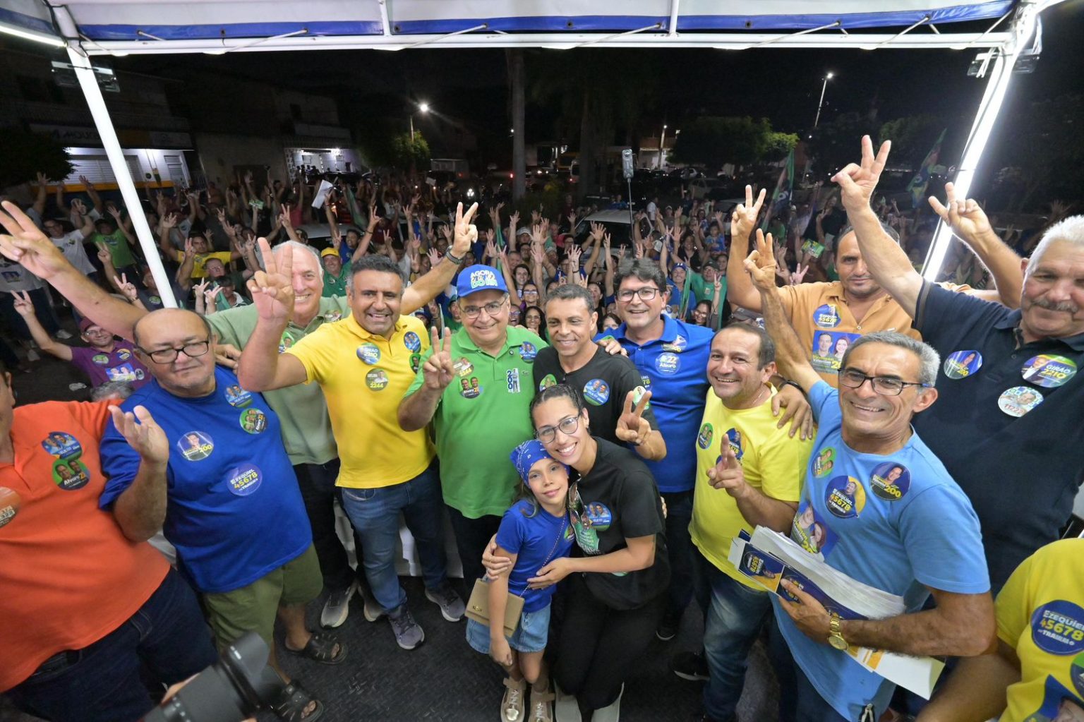 Com carreatas e passeatas, Álvaro Dias percorre o Seridó em agenda marcada por mobilização popular