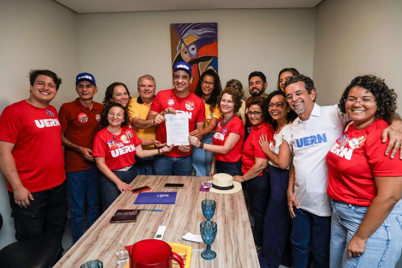 Cadu de Lula ouve demandas e fala sobre seu compromisso com o fortalecimento da UERN